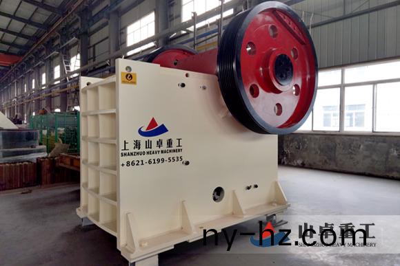 普(pu)通版顎式破(po)碎機